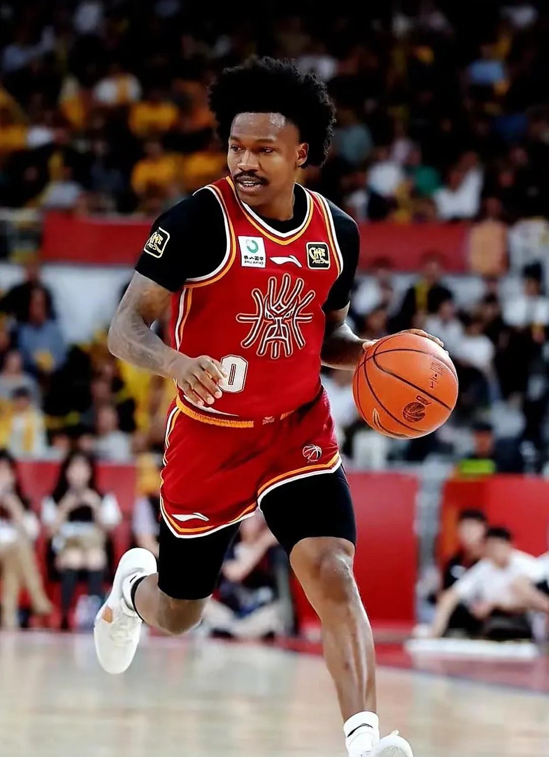 爱游戏官网关于今晨迈阿密热火调整名单以备CBA常规赛，回应争议环节打磨，底气十足，年轻球员得到机会的信息