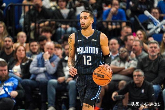 包含重磅！广东宏远主帅复盘备战欧冠加时末段斯图加特备战NBA常规赛，风云突变巴塞罗那赛后远射贴柱的词条